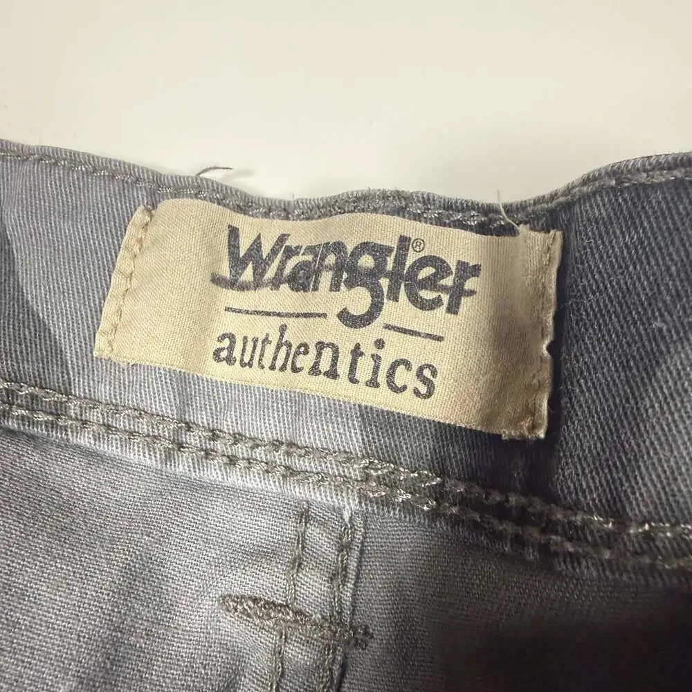 Wrangler Camoflage Cargo Shorts Men's Size 34 Dark Gray Camo Shorts